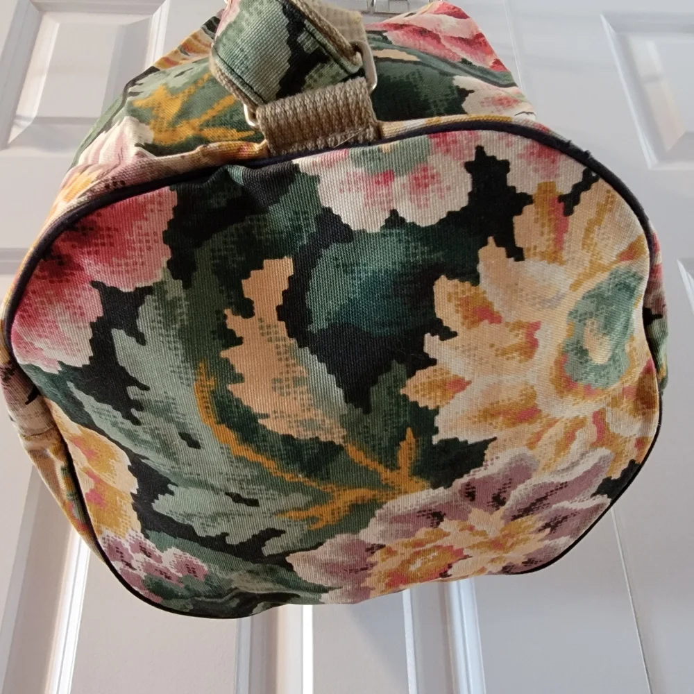 Lacrosse American Style Sports and‎ Traditions Sling Backpack
